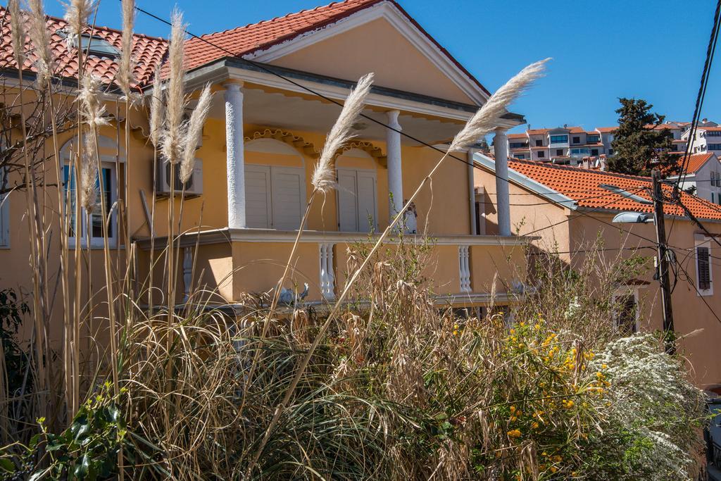 Apartments Popi Mali Lošinj Exterior foto